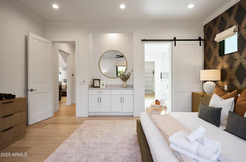 PropertyImageCo_3808EFairmountAve_WEB_24