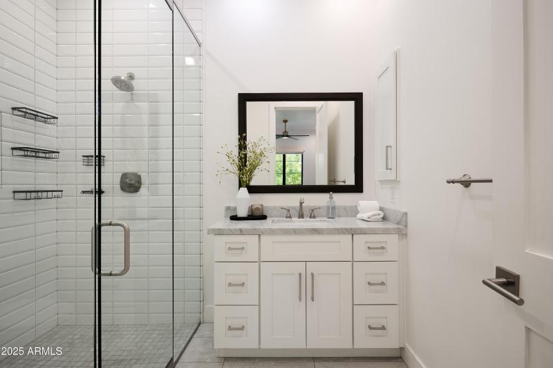 PropertyImageCo_3808EFairmountAve_WEB_30