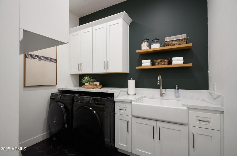 PropertyImageCo_3808EFairmountAve_WEB_36