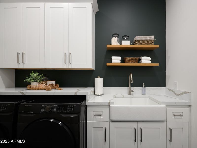 PropertyImageCo_3808EFairmountAve_WEB_37