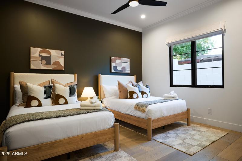 PropertyImageCo_3808EFairmountAve_WEB_39