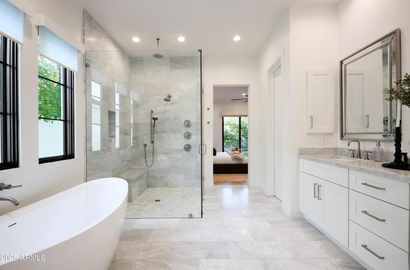 PropertyImageCo_3808EFairmountAve_WEB_45