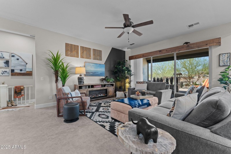 Rolling wall of grass