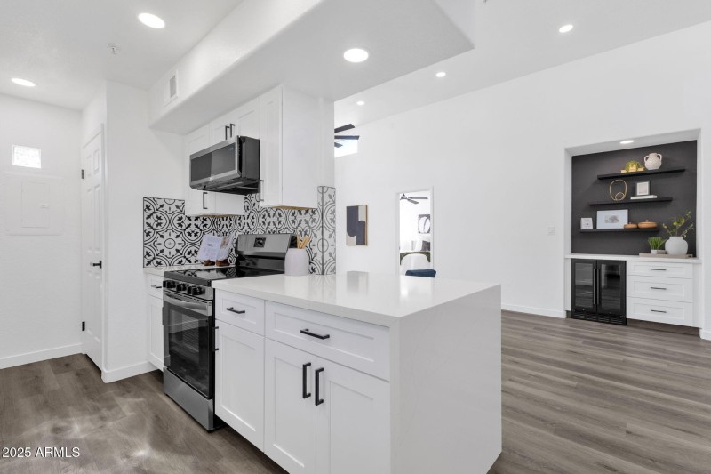 15-web-or-mls-11333-n-92nd-st-2098