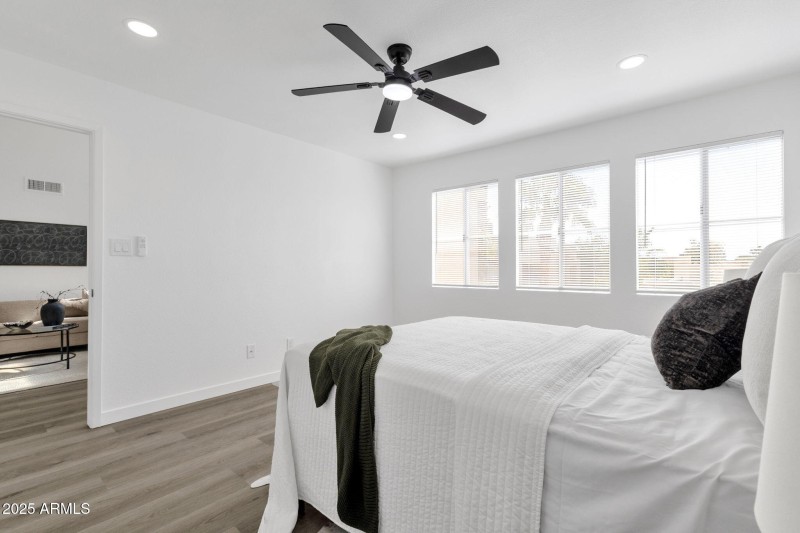 22-web-or-mls-11333-n-92nd-st-2098