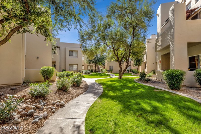 45-web-or-mls-11333-n-92nd-st-2098