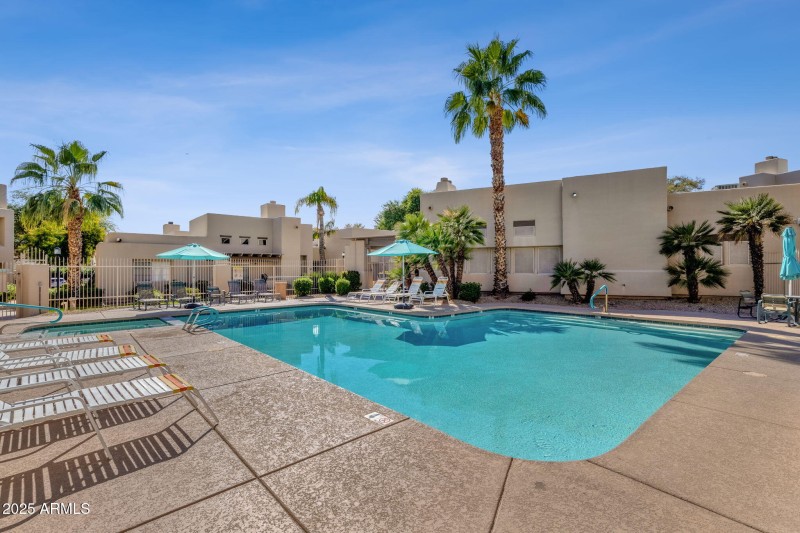 42-web-or-mls-11333-n-92nd-st-2098