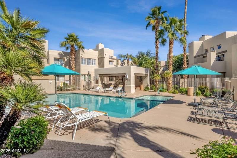 41-web-or-mls-11333-n-92nd-st-2098