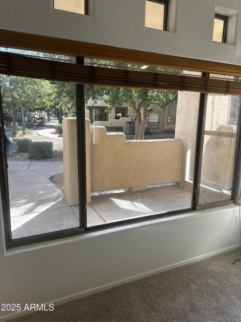 C904CFE8-CB67-489F-84CC-244778BCA781