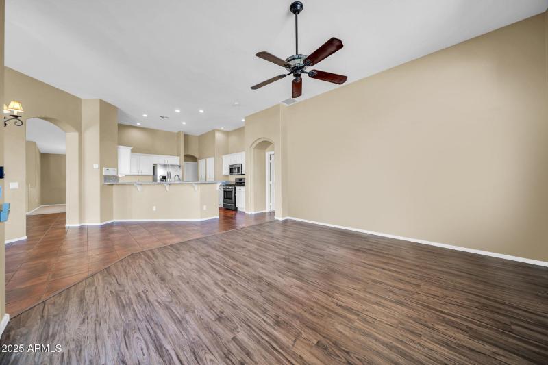 2970n151stln Fam Rm 1