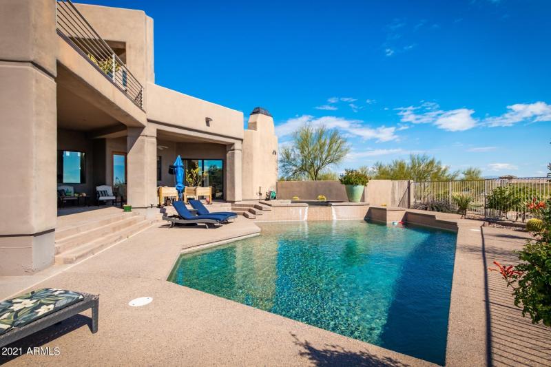 PEBBLE TEC HEATED POOL/SPA