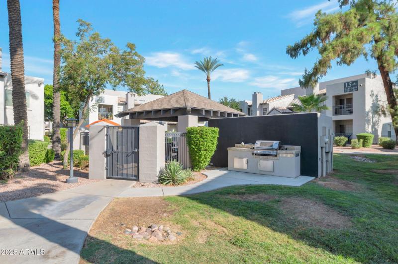 16-web-or-mls-Qp-2859