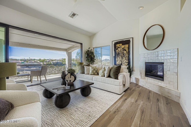 15731 Sycamore Dr - Web Quality - 006 -