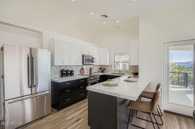 15731 Sycamore Dr - Web Quality - 008 -