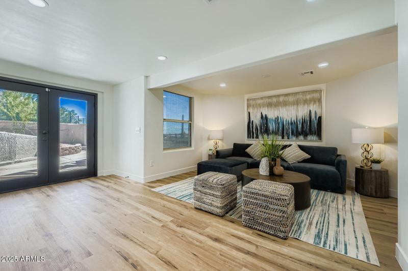 15731 Sycamore Dr - Web Quality - 027 -