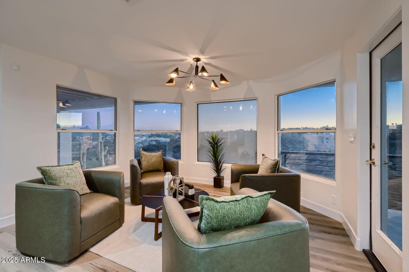 15731 Sycamore Dr - Web Quality - 004 -