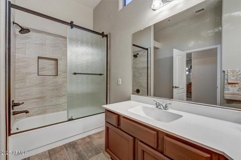 Tiled Guest Shower Detail