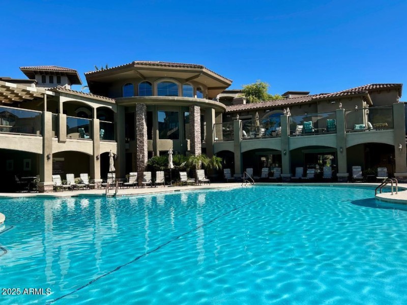 Main pool with Clubhouse