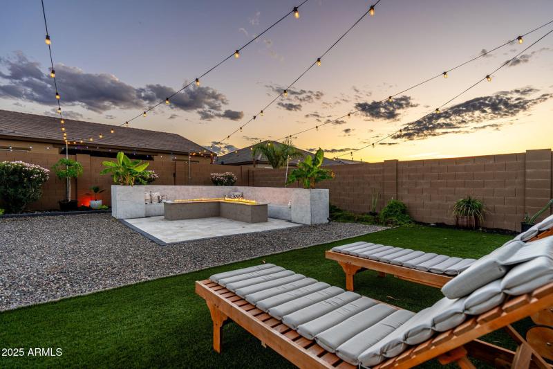 Outdoor Gas Fireplace