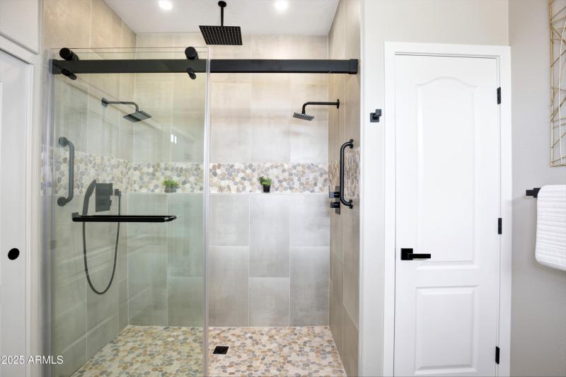 Spa-Inspired Primary Bath