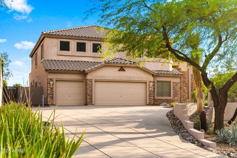 002___8219 E Tesoro Cir