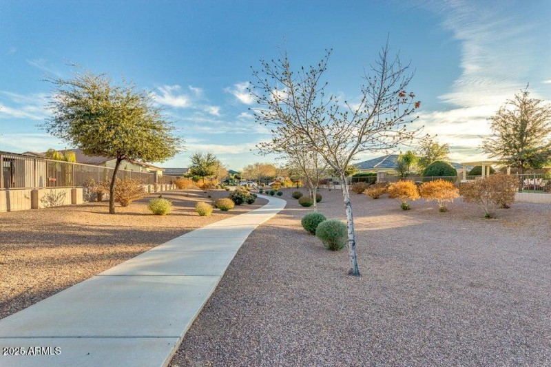 20190510050320421372000000-o