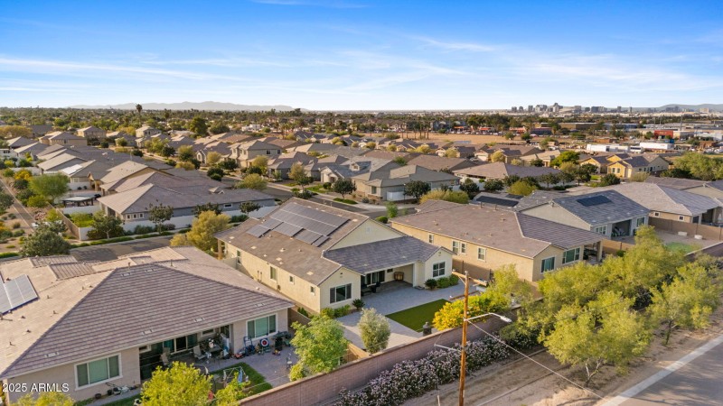 Luxury Gated Commuity