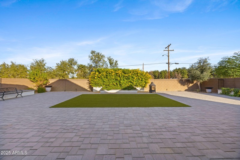 Large Hardscaped Backyard