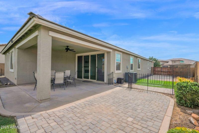 24135 Corn - 33Covered Patio Side Yard1