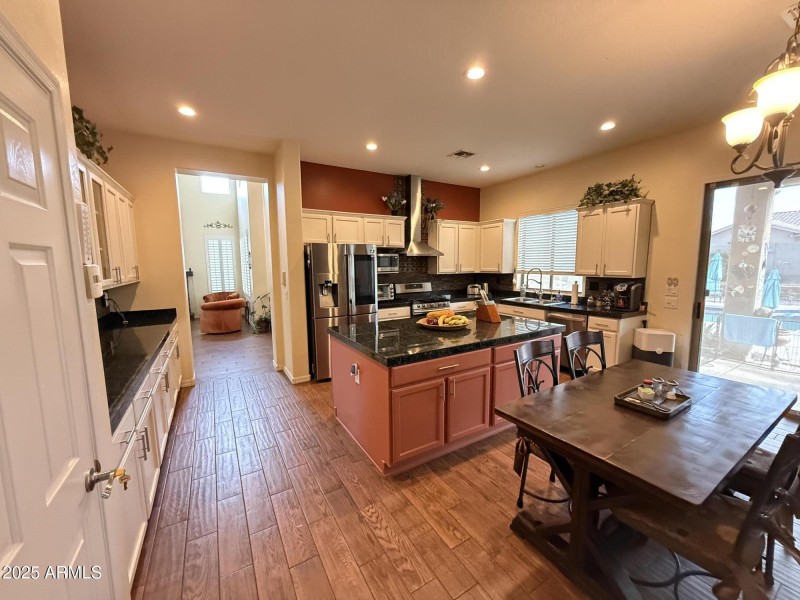 Kitchen and Eat In Dining Area