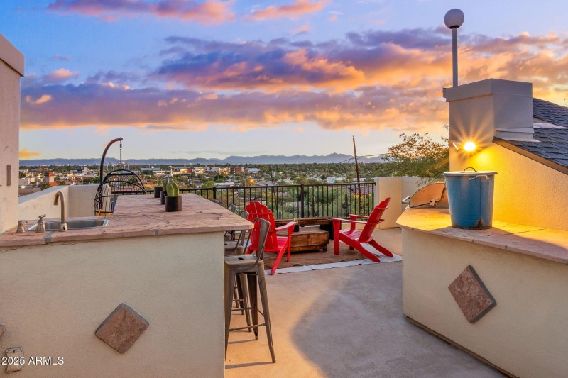 41-web-or-mls-9626 N 1st Ave - MLS Image