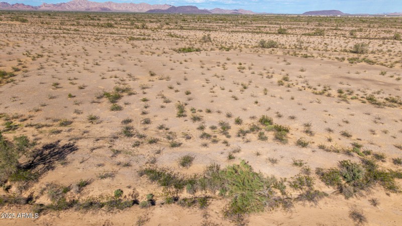 15 - 50635025P Parcel