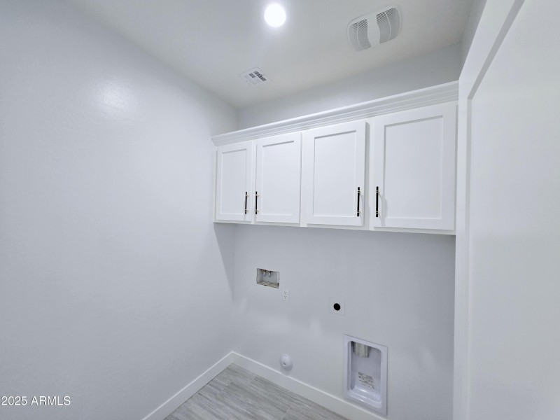 Spacious Launry Area