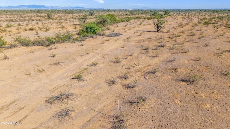 15 - 50635025Q Parcel