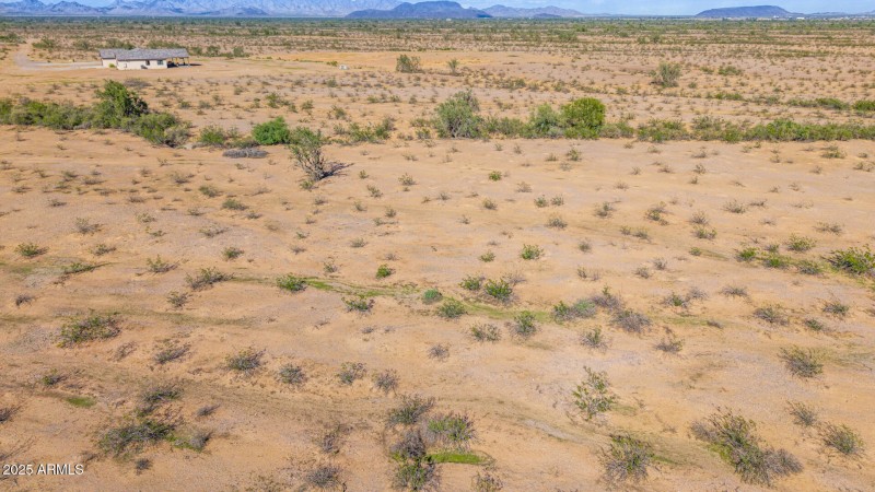 16 - 50635025Q Parcel