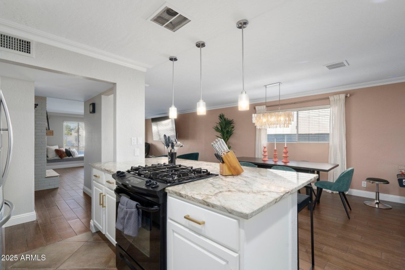 10-web-or-mls-PML04440