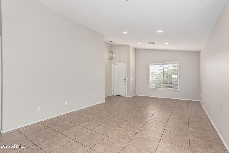 Formal living/dining room