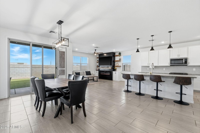 004___4624 W Hannah St