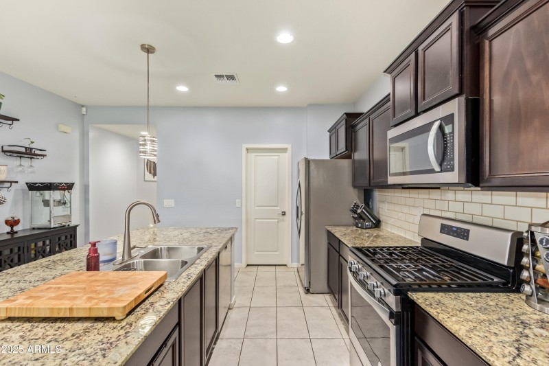 68fb26_12 - Atlantis