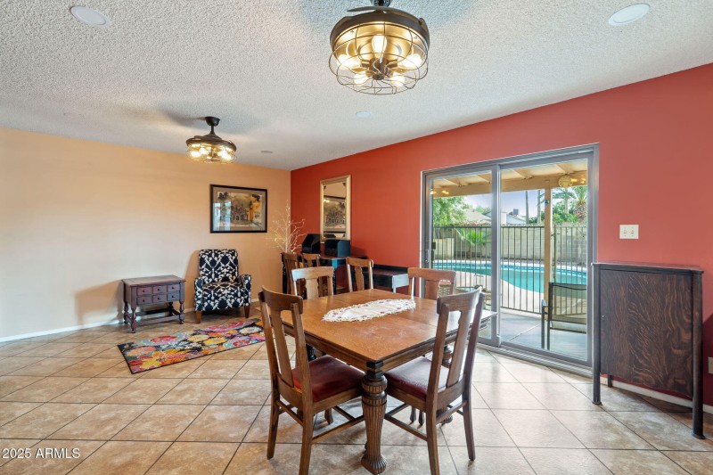 LARGER SLIDING DOOR TO PATIO/YARD