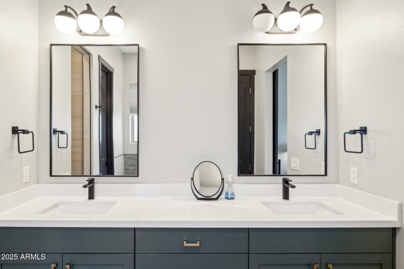 17-web-or-mls-2762-w-highland-meadows-dr