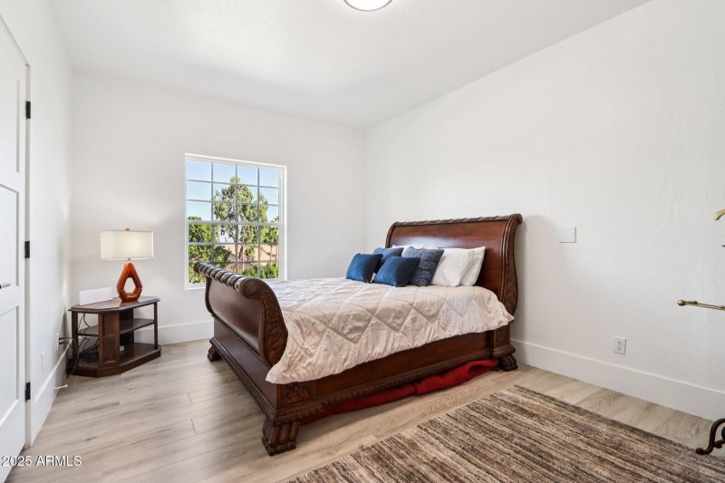 37-web-or-mls-S Tuzigoot Dr-S2410-037