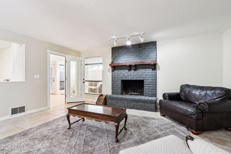 53-web-or-mls-S Tuzigoot Dr-S2410-053