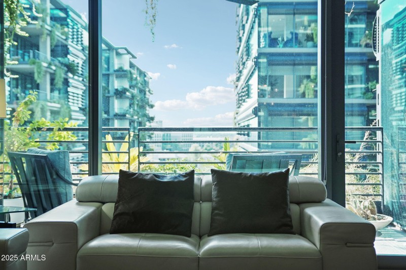 43-web-or-mls-E Kierland Blvd-L2310r-027