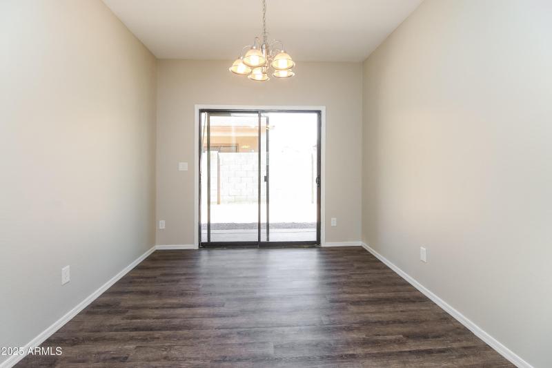 1017535.2232 E GREENLEE AVE - Dining Roo