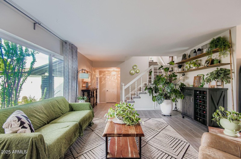 5827 W Mescal St - Web Quality - 009 - 0