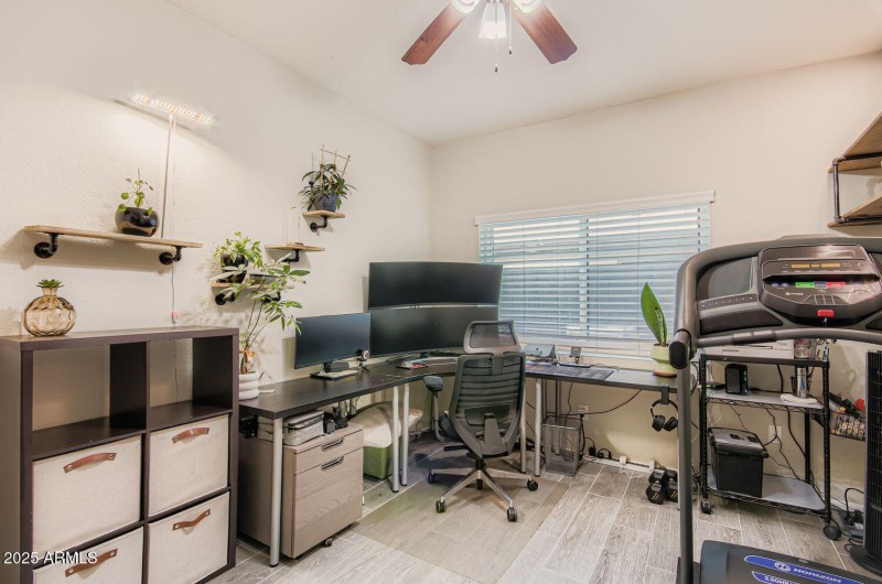 5827 W Mescal St - Web Quality - 011 - 0