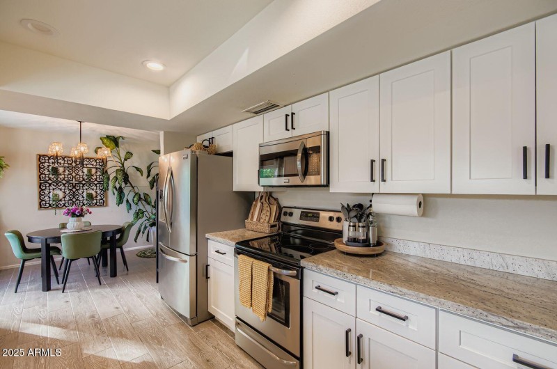 5827 W Mescal St - Web Quality - 013 - 1