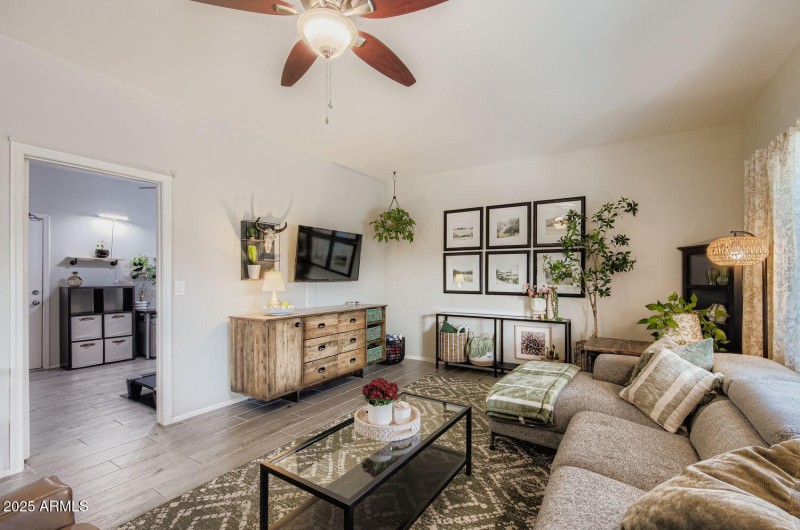 5827 W Mescal St - Web Quality - 017 - 1