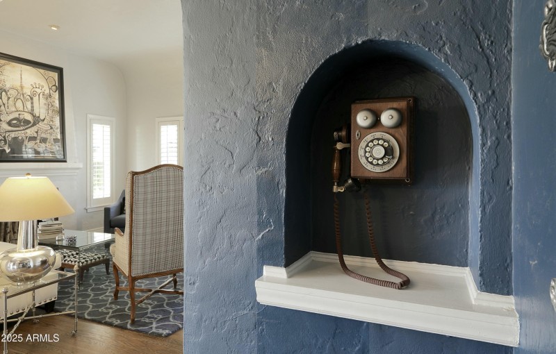 original phone nook